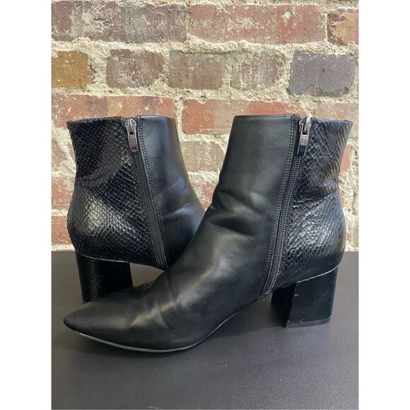 NINE WEST Pointed Toe Black Vegan Leather and Crocodile Skin Ankle Boots  Women’ - Picture 4 of 7